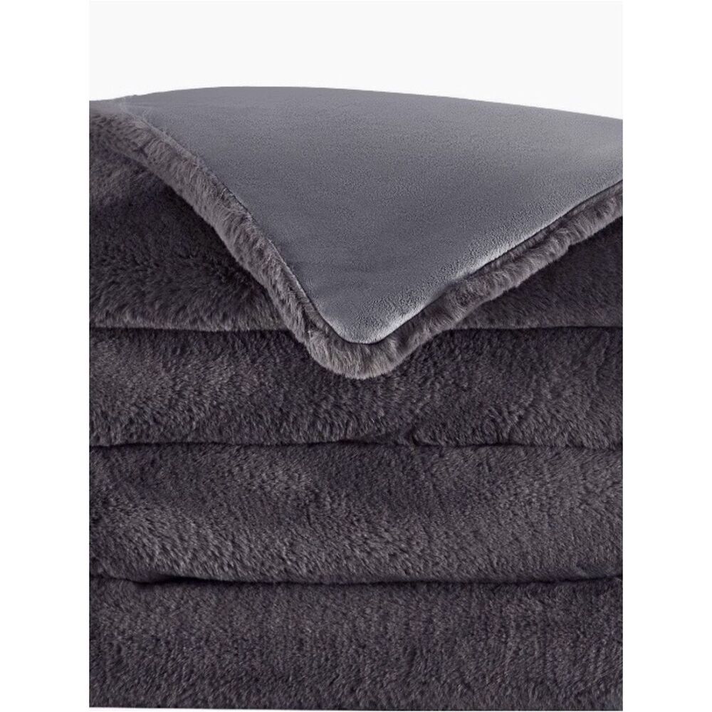 NEW FRYE FAUX FUR THROW Plush Blanket 60”x 70” Grey Cozy Comfy Machine Washable - Picture 3 of 7